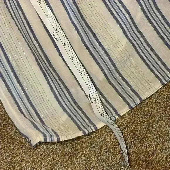 J.Jill Blue White and Gold Thread Peasant top. Size medium. - Picture 7 of 9